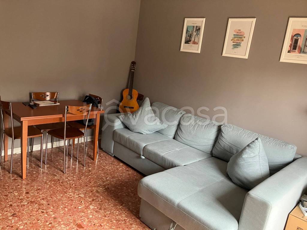 Appartamento in in vendita da privato a Roma viale Palmiro Togliatti, 74