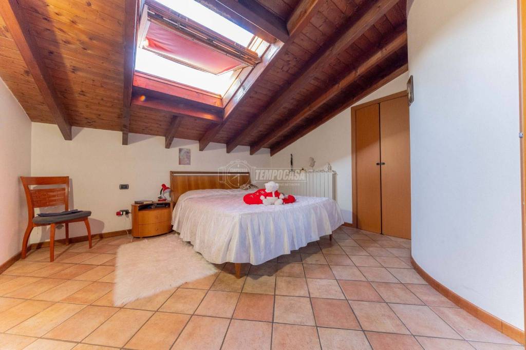 Appartamento in vendita a Corbetta via Niccolò Paganini