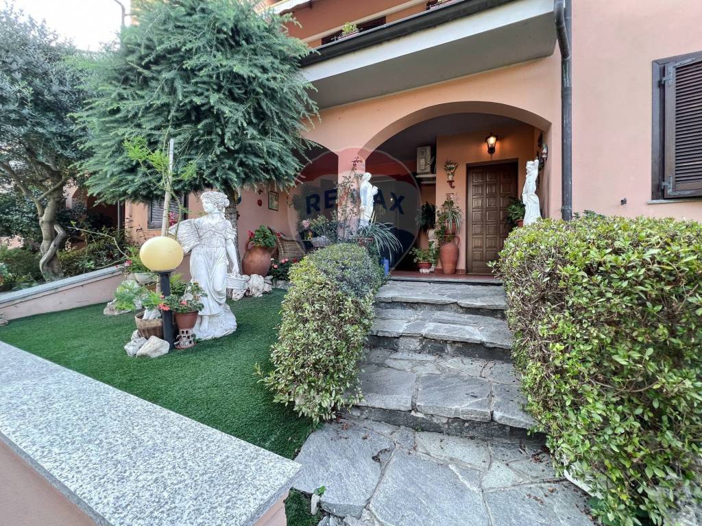 Villa a Schiera in vendita a Vercelli via Walter Manzone, 93