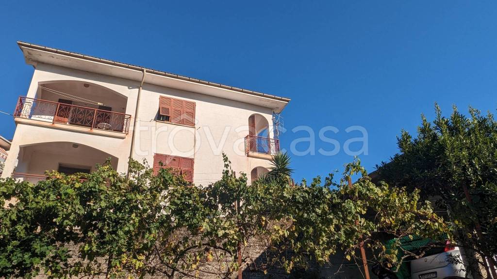 Appartamento in vendita a Casarza Ligure