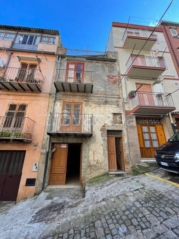 Casa Indipendente in in vendita da privato a Castelbuono salita al Montecalvario, 28
