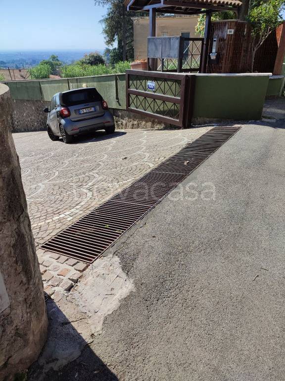 Posto Auto in affitto a Velletri via Orti Ginnetti, 51