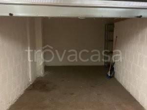 Garage in vendita a Bologna via Monaldo Calari, 2