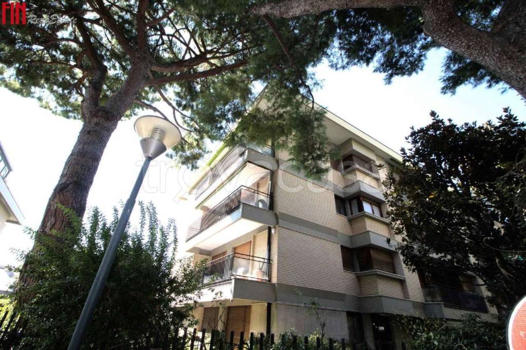 Appartamento in vendita a Genova corso italia