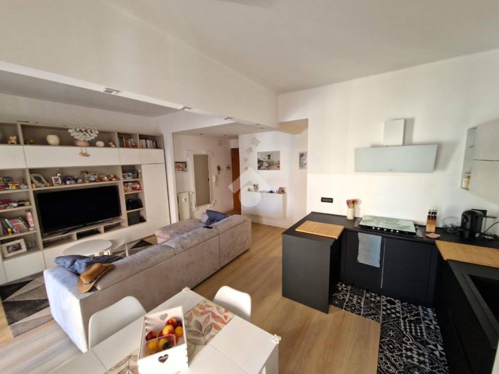 Appartamento in vendita a Sant'Olcese via Antonio Gramsci, 123