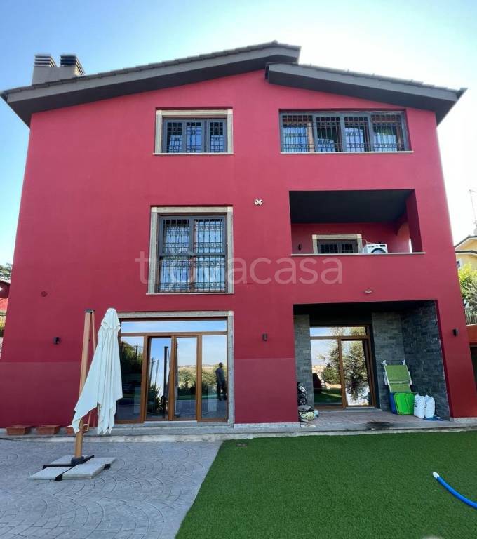 Villa in vendita a Guidonia Montecelio via Tito Livio