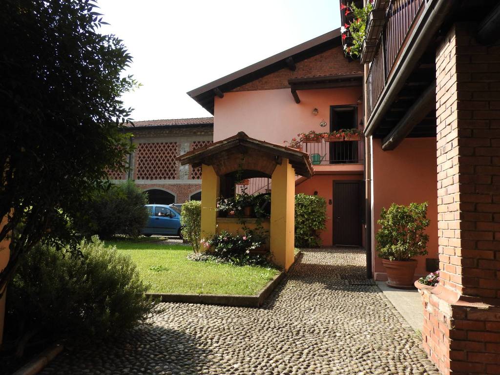 Appartamento in vendita a Cernusco Lombardone via Santa Caterina, 4