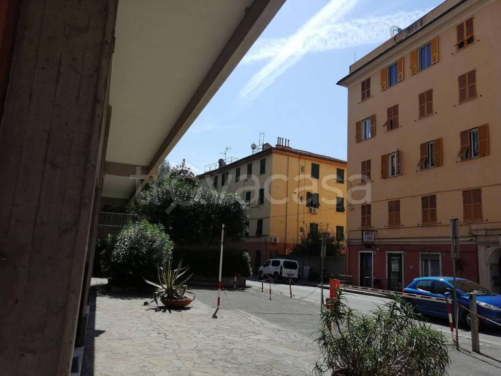 Appartamento in in affitto da privato a Genova via Borgoratti
