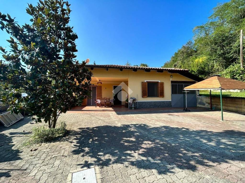 Casa Indipendente in vendita a Gassino Torinese via Circonvallazione, 19