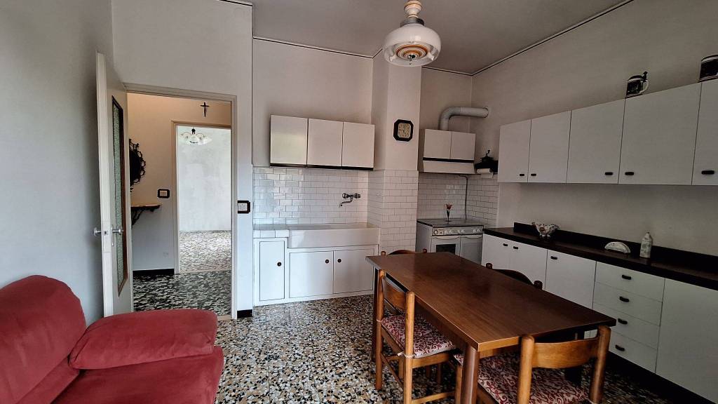 Appartamento in in vendita da privato a Canelli via Carlo Bussinello, 123