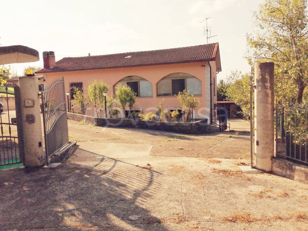 Villa in in vendita da privato a Ceppaloni via Cortoffo
