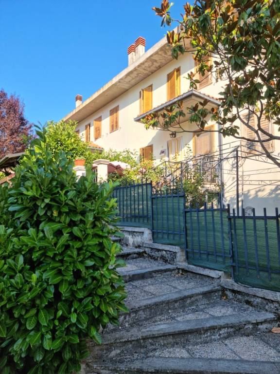 Villa a Schiera in vendita a Tagliacozzo via della Stazione