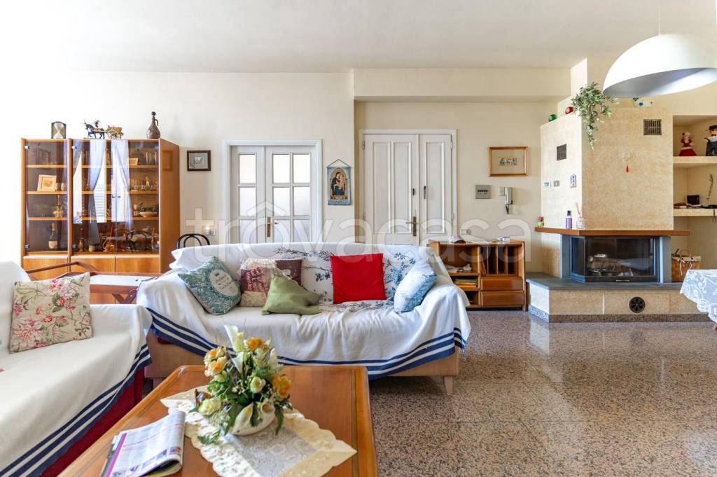 Appartamento in vendita a Cerreto Guidi via Sandro Pertini,, 50050