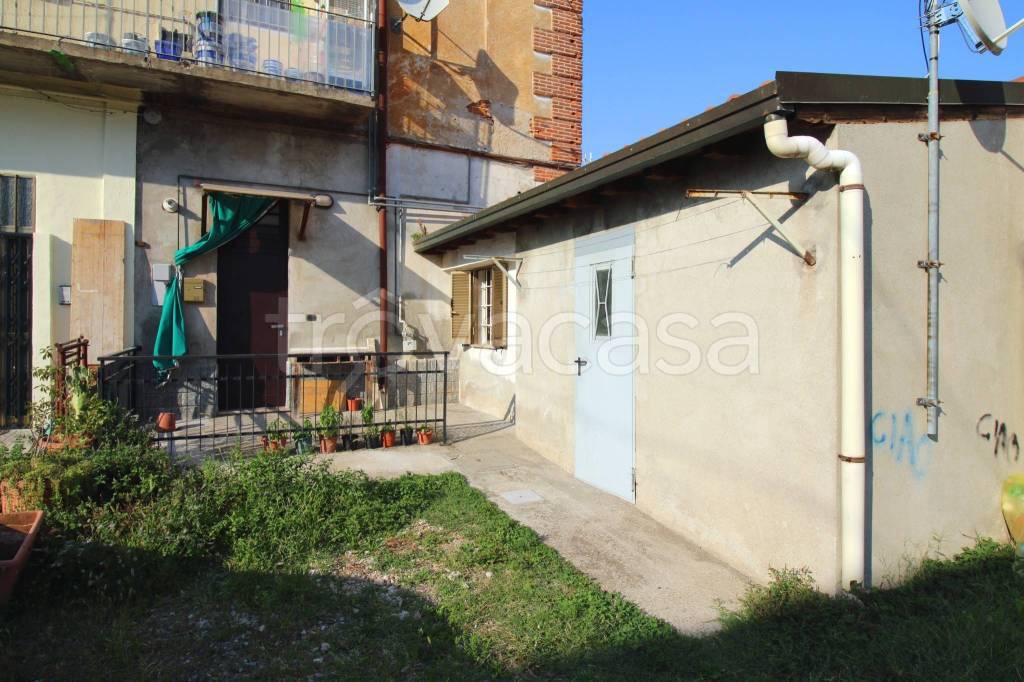 Appartamento in vendita a Cesate via Giuseppe Verdi, 3