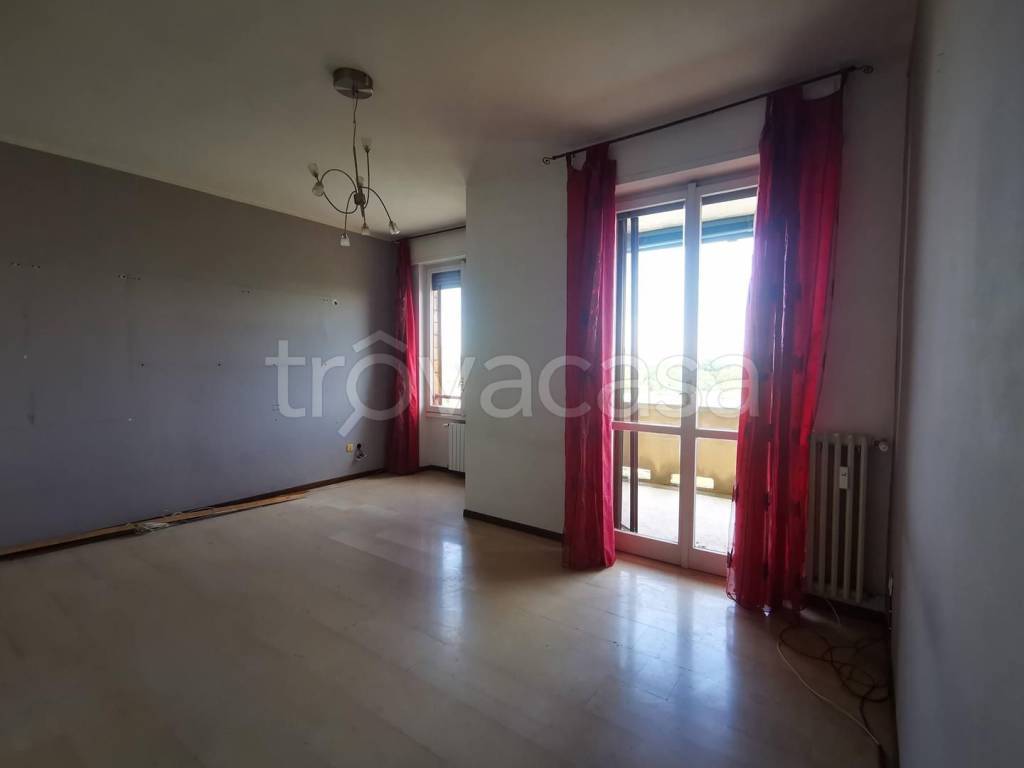 Appartamento in vendita a Milano via Sulmona,11