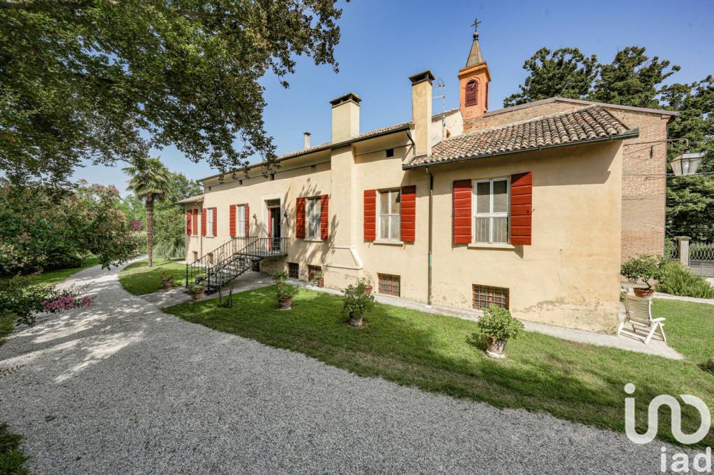 Villa in vendita a Riva del Po via Zocca, 10