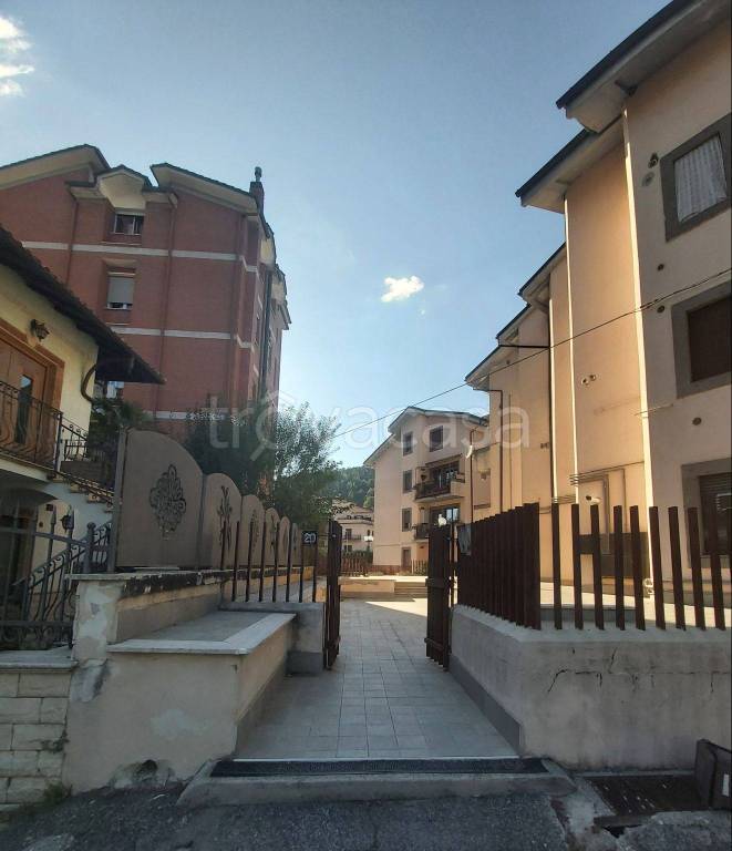 Appartamento in in vendita da privato a Carsoli circonvallazione Turano, 20