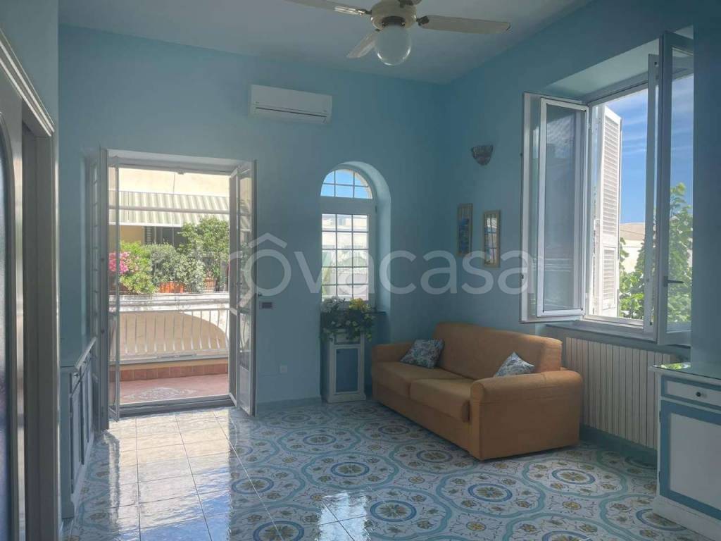 Appartamento in vendita a Ischia corso Vittoria Colonna
