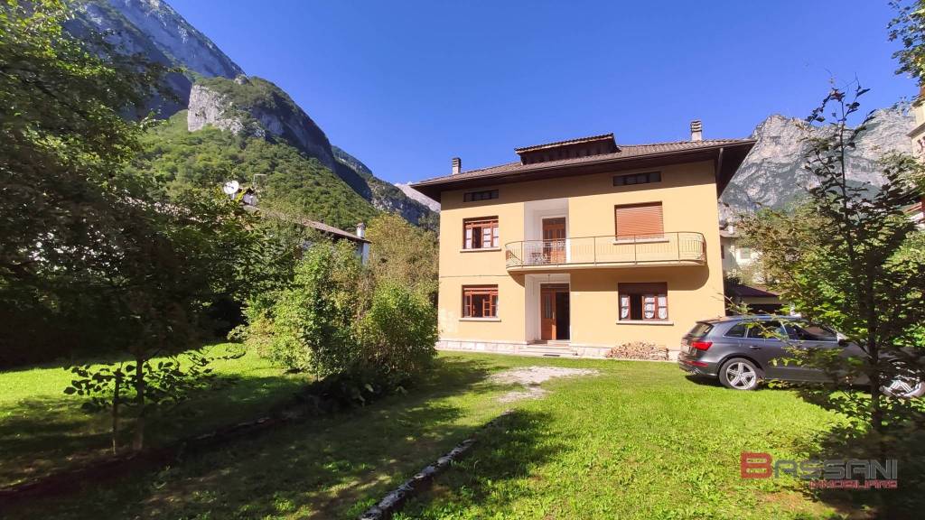 Villa in vendita a Cimolais via Giuseppe Mazzini, 6