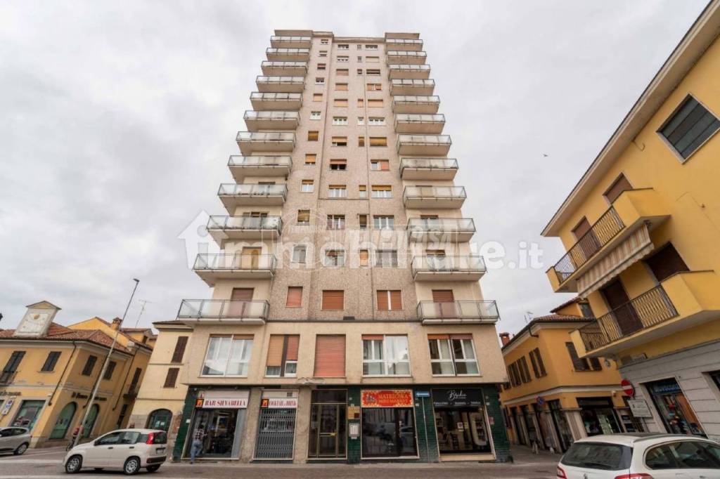 Appartamento in vendita a Mortara piazza Silvabella 12