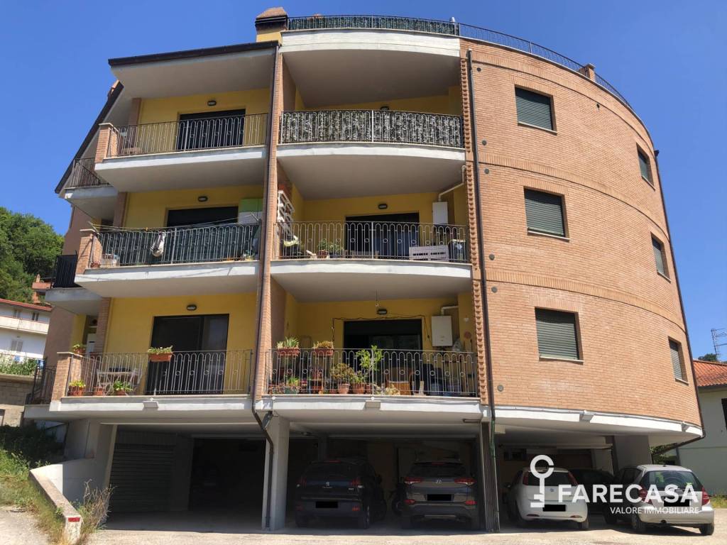 Appartamento in vendita a Teramo via Scalepicchio, 24
