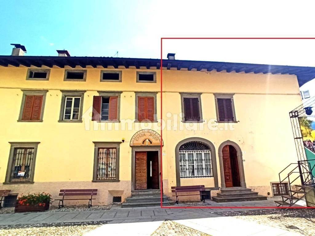 Casa Indipendente in vendita a Rovetta piazza dei Ferrari