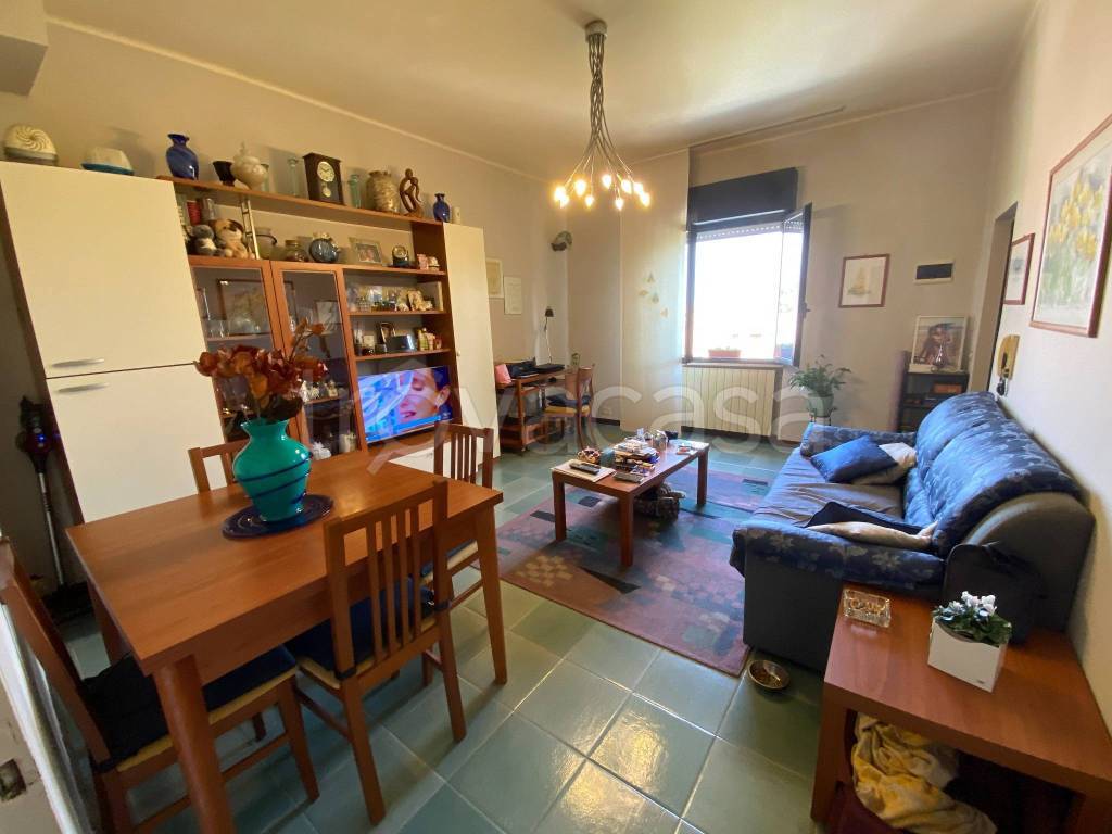 Appartamento in vendita a Dalmine via Alessandro Manzoni, 55