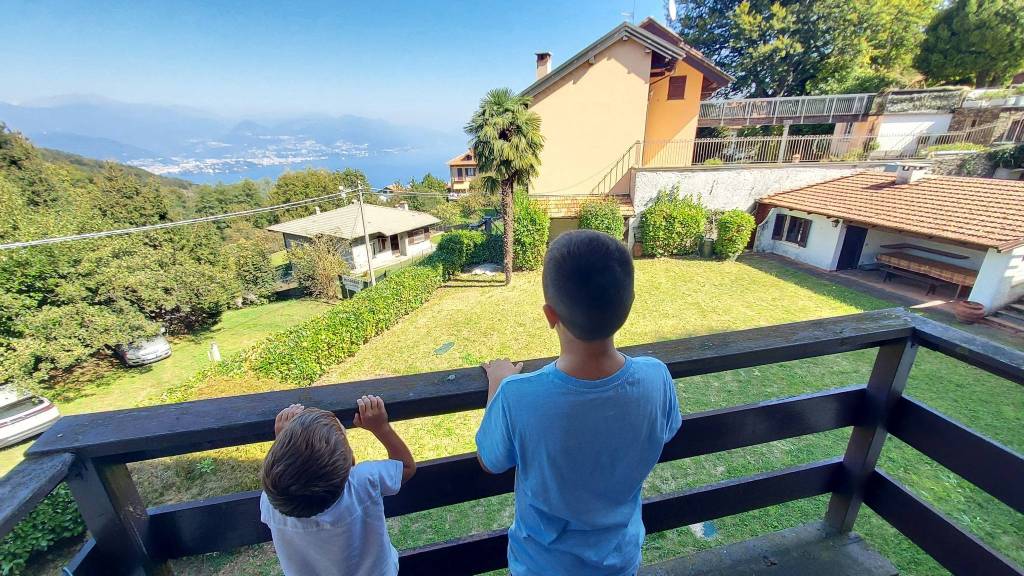 Villa in vendita a Stresa via Monte Zeda, 1
