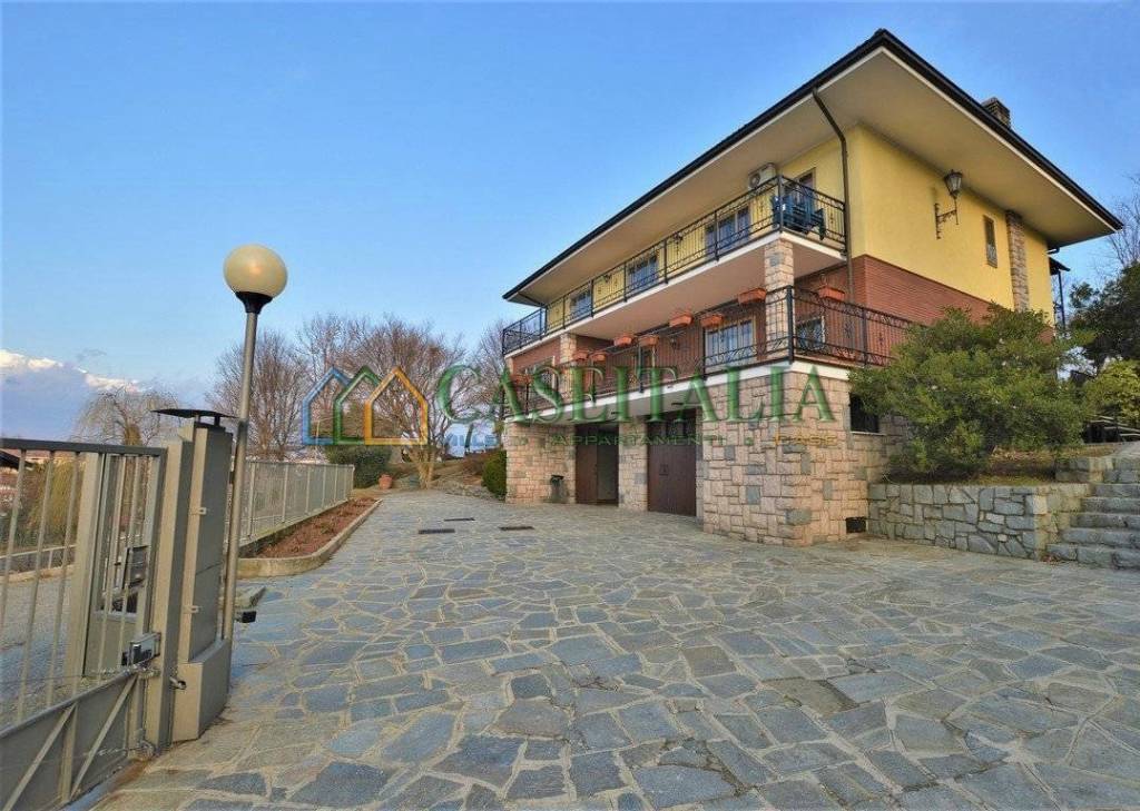 Villa Bifamiliare in vendita a Banchette via della Galluzia