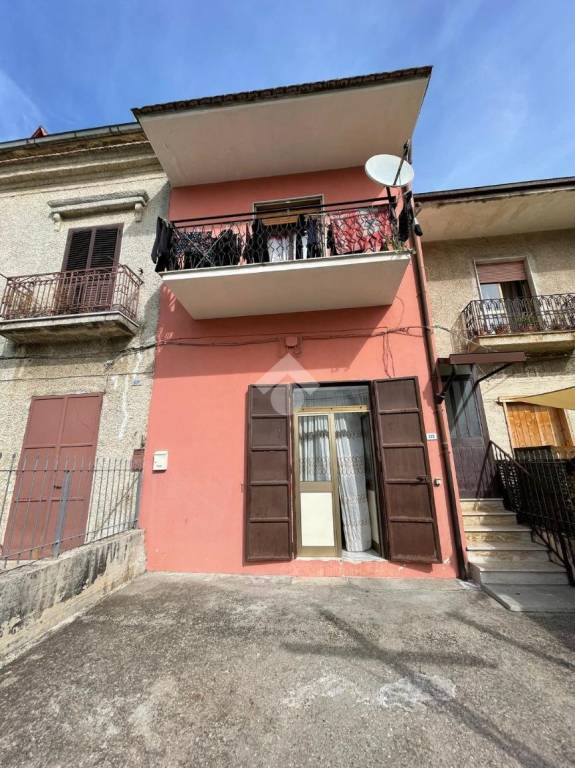 Casa Indipendente in vendita a Rotondi via Luciano Vaccariello