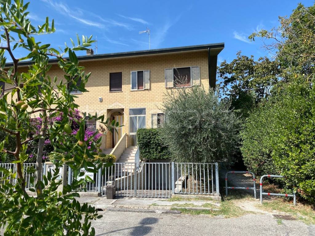 Villa a Schiera in vendita a Coriano via r. Vigano, 29