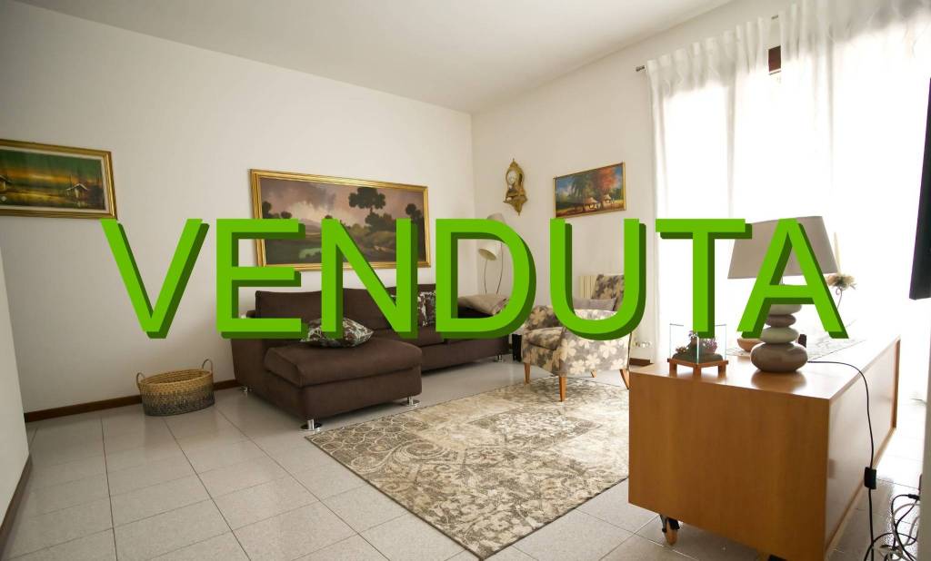 Appartamento in vendita a Cornate d'Adda via Silvio Pellico, 15
