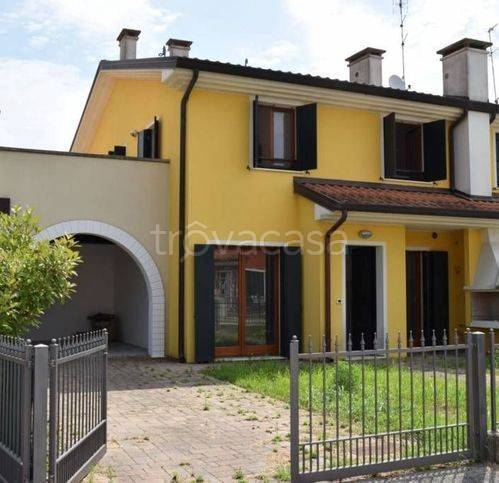 Villa a Schiera in vendita a Porto Viro villaggio Eugenio Curiel