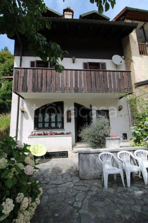 Villa in vendita a Varallo camasco