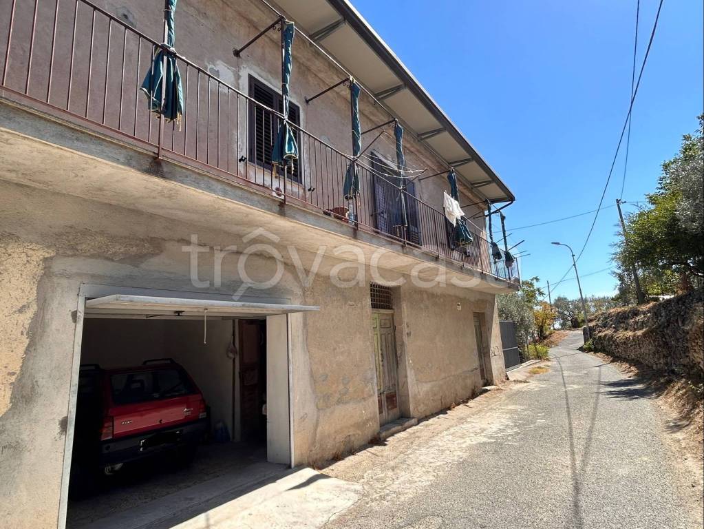 Villa in in vendita da privato a Gerace contrada Campo, 16