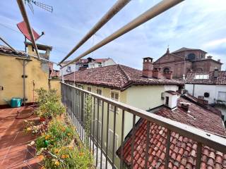 Casa indipendente in vendita ad asti piazza statuto