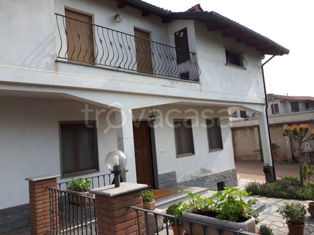 Villa Bifamiliare in vendita a Cambiano vicolo San Pietro
