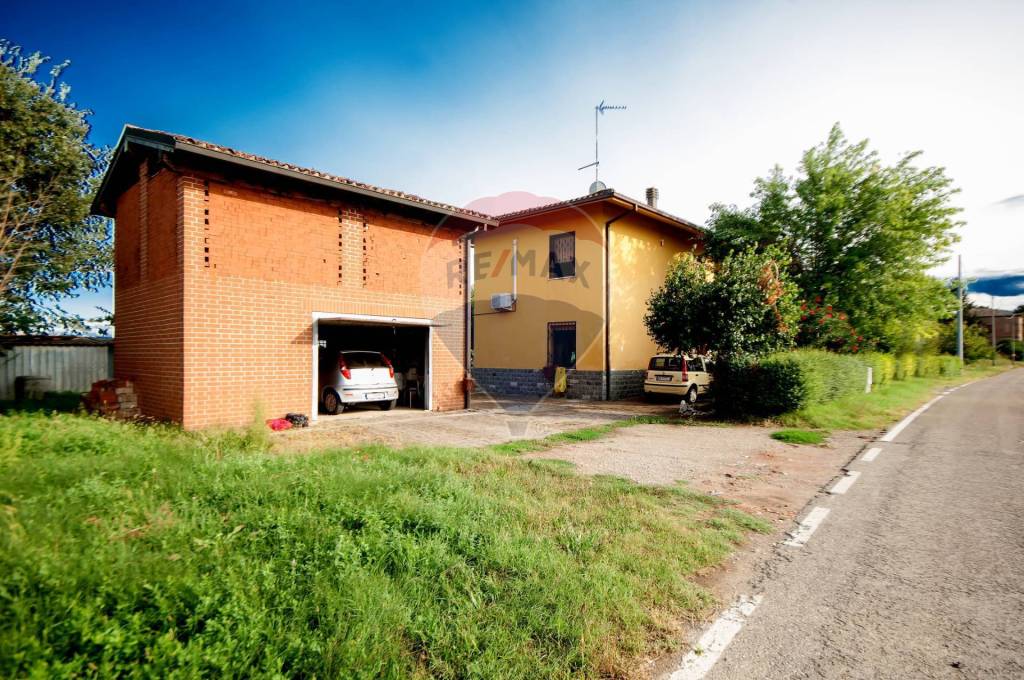 Casa Indipendente in vendita a Valsamoggia via Martignone, 3