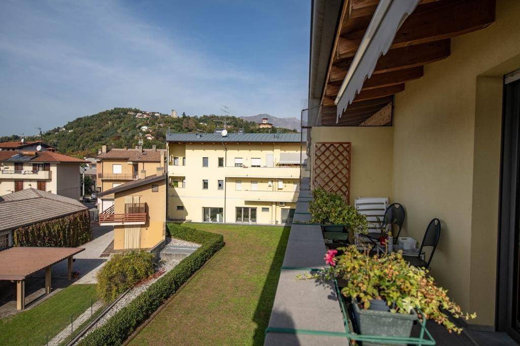 Appartamento in vendita a Tarcento via Dante Alighieri, 19