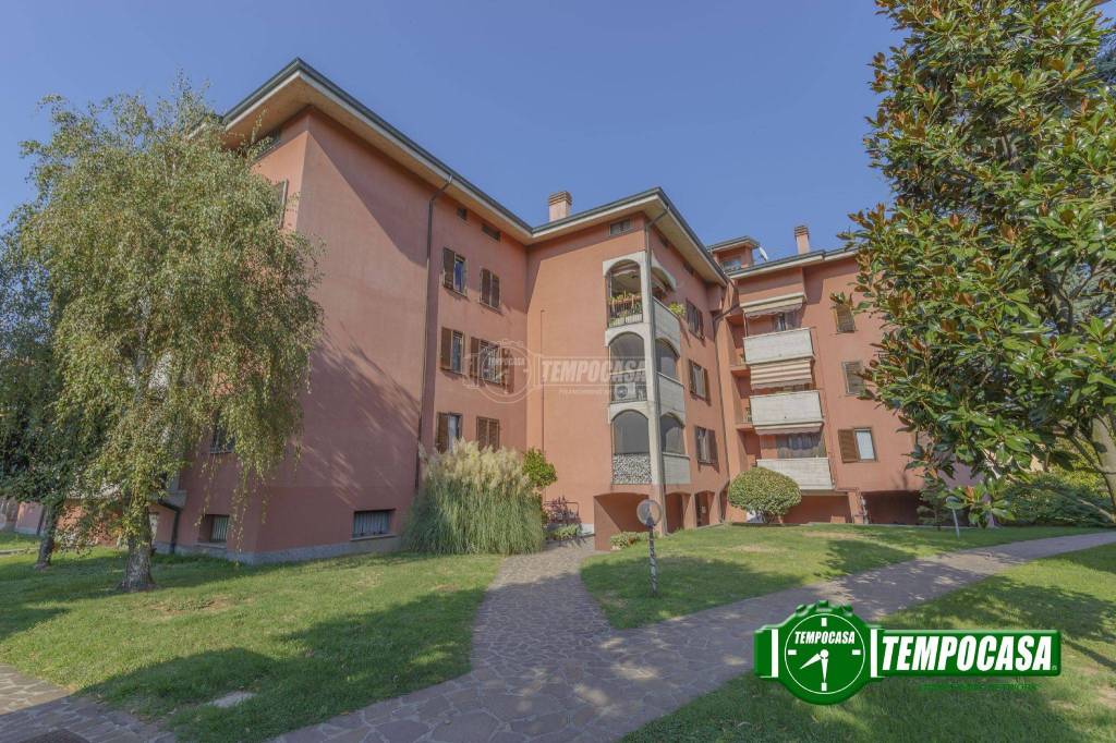Appartamento in vendita a Zibido San Giacomo via Filippo Turati