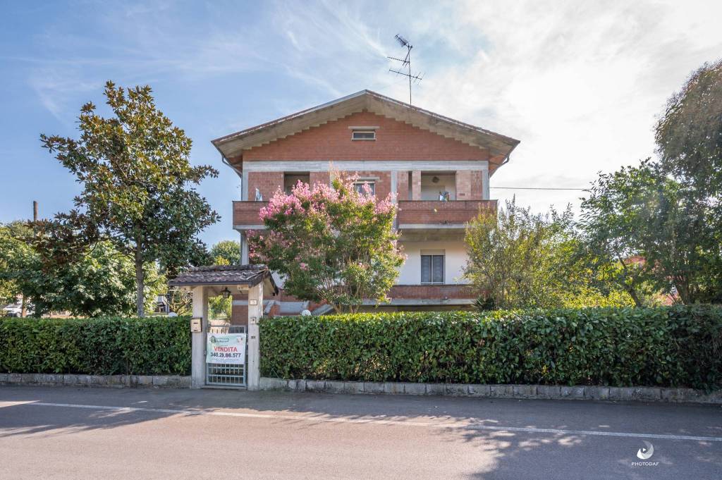 Appartamento in vendita a Quattro Castella via Matteo Maria Boiardo, 3