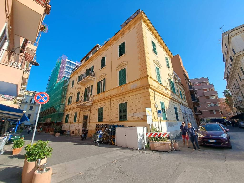 Appartamento in vendita ad Anzio via Adua