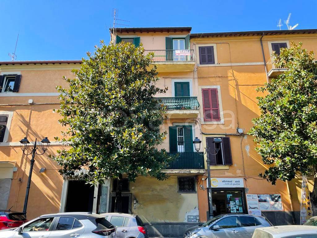 Appartamento in vendita ad Albano Laziale borgo Garibaldi, 26