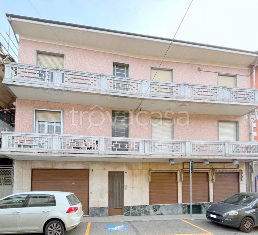 Appartamento in vendita ad Avigliana via Giuseppe Garibaldi, 6