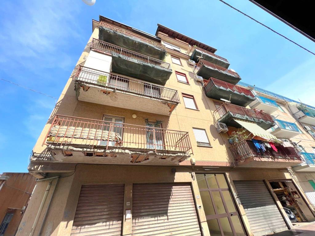 Appartamento in vendita a Palermo via Margifaraci, 155