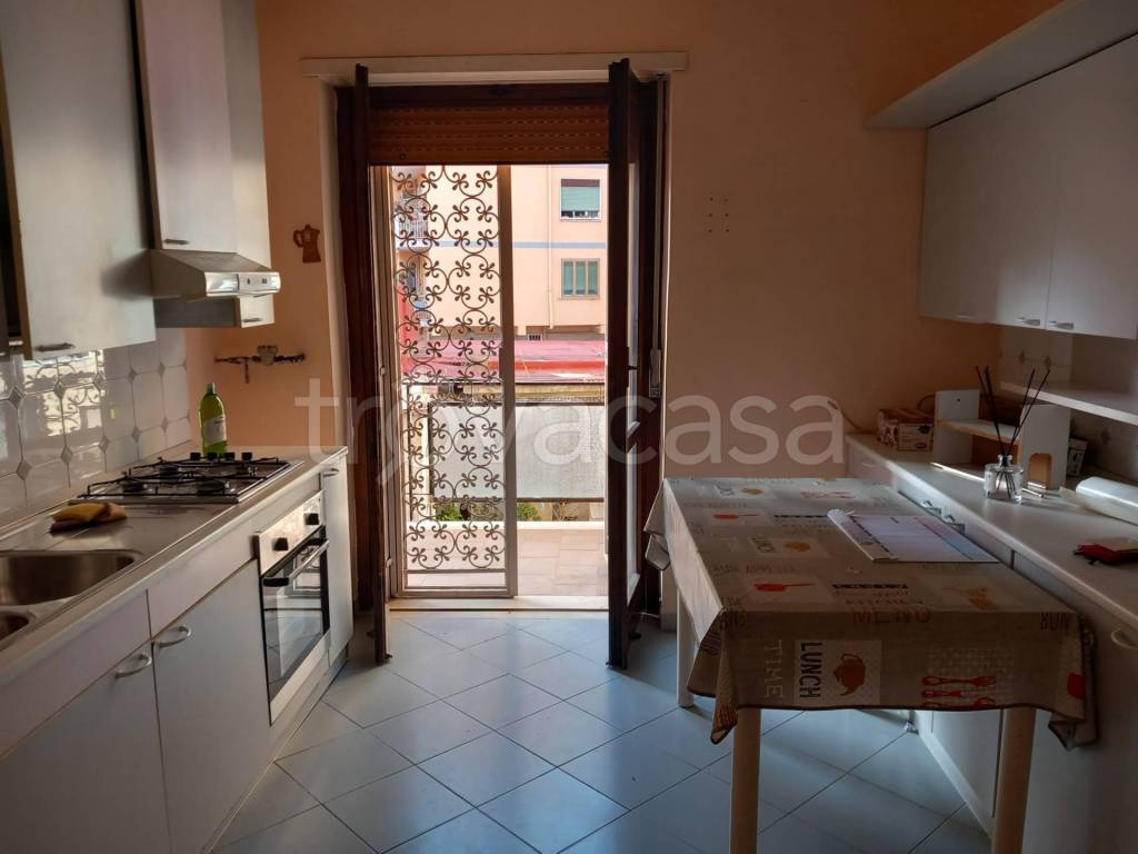Appartamento in vendita a Napoli via Pigna, 104