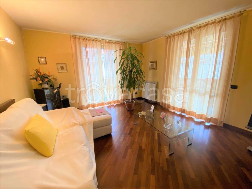Appartamento in vendita a Vercelli via Aosta