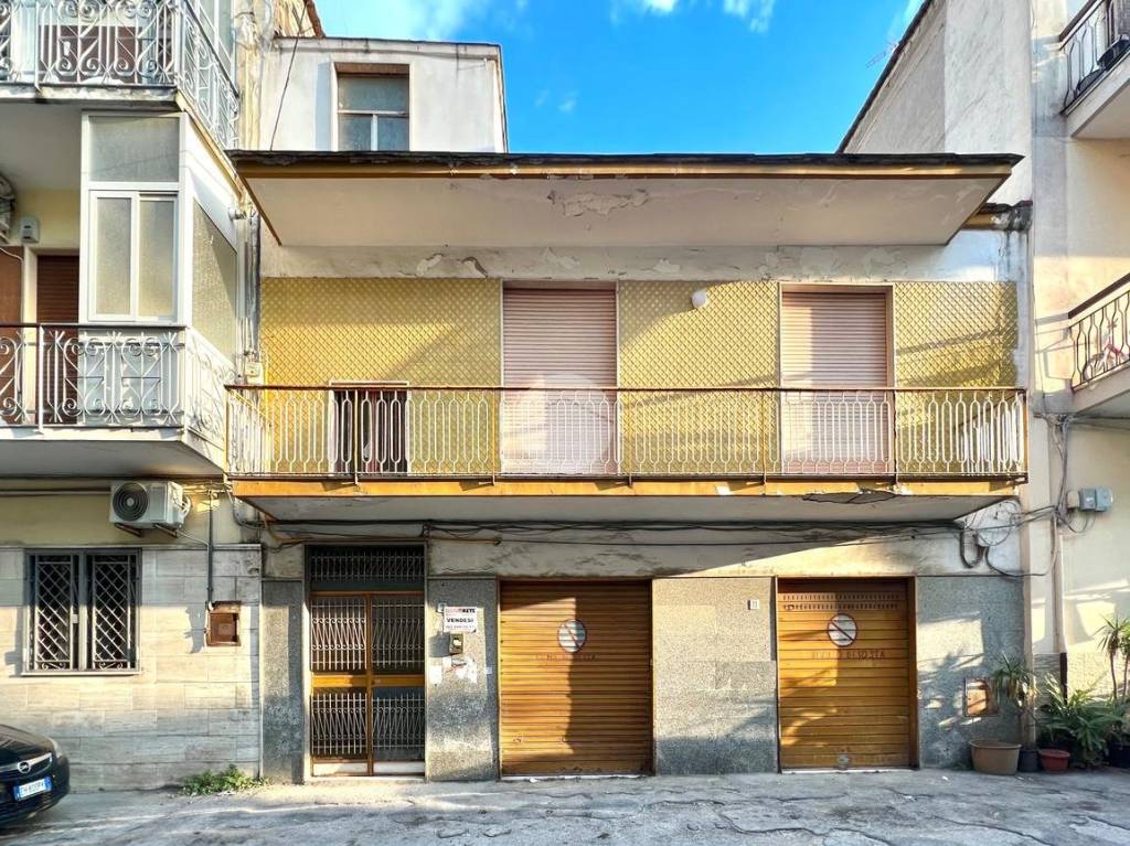 Casa Indipendente in vendita a Marano di Napoli via Volturno, 9