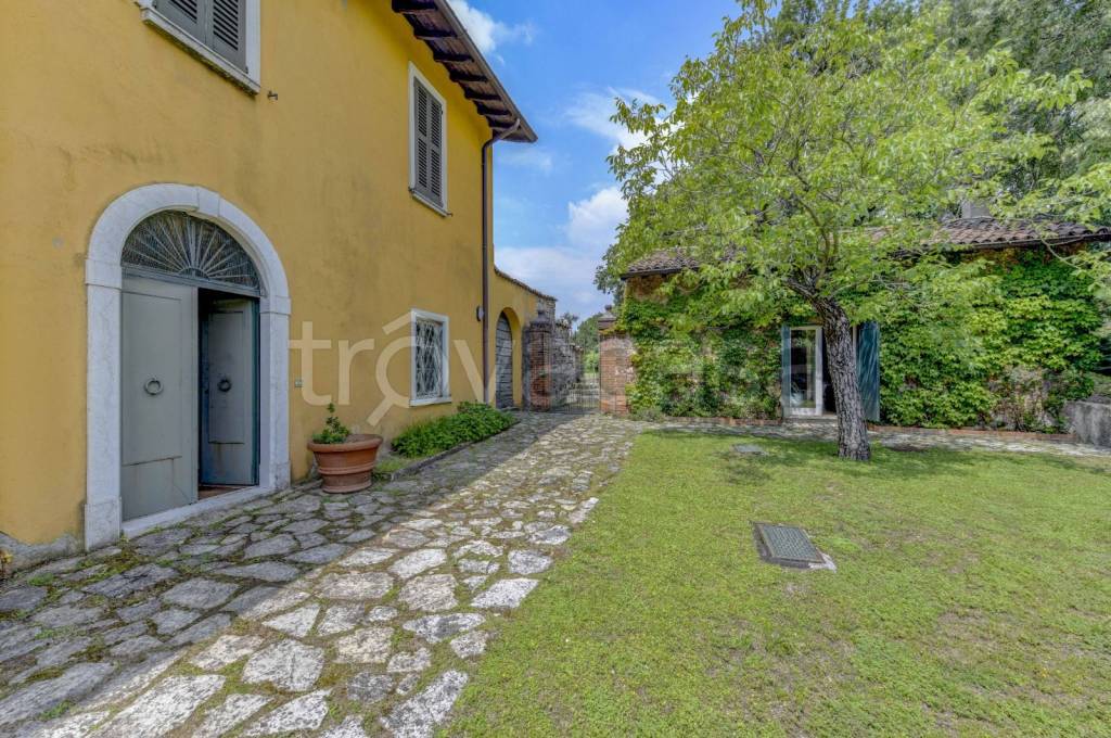 Villa Bifamiliare in vendita a Brescia via del Goletto