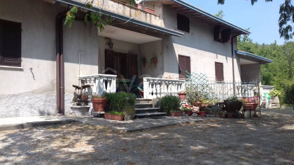 Villa Bifamiliare in vendita a Perugia strada Ponte Rio Ponte Pattoli